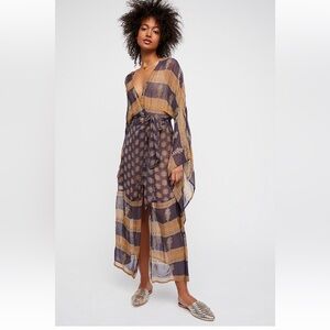 Jen’s Pirate Booty chiffon printed kimono ONE SIZE